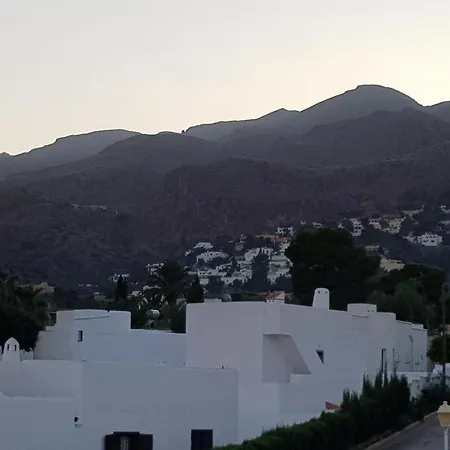 Casa La Buganvilla-mojacar Playa 펜션 *